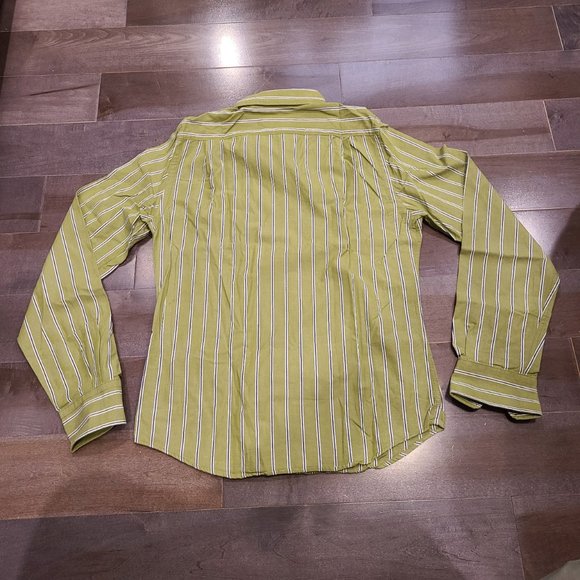 Hollister Long Sleeve Shirt - Picture 2 of 4